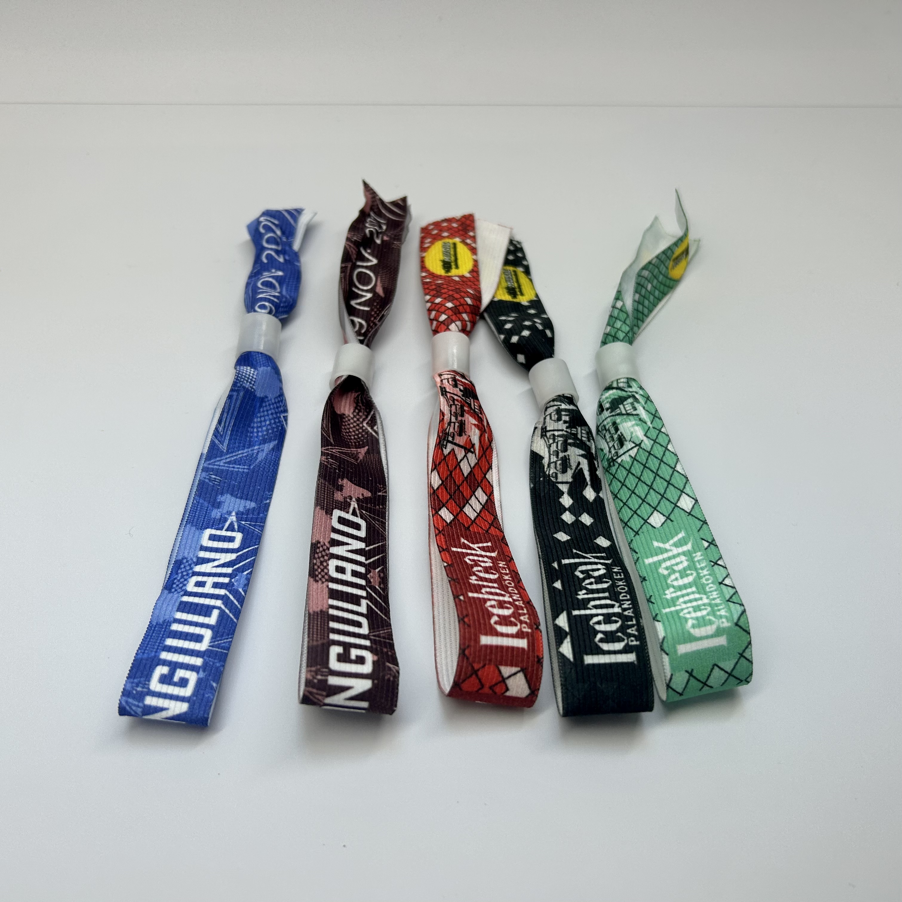 Dokuma Otel Bilekliği